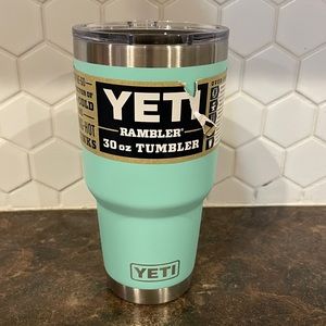 30 oz Yeti Rambler